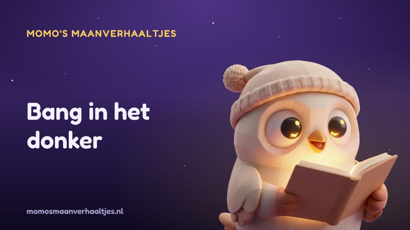 Momo het nacht-uiltje bij de titel 'Bang in het donker', tegen een rustige sterrenhemel